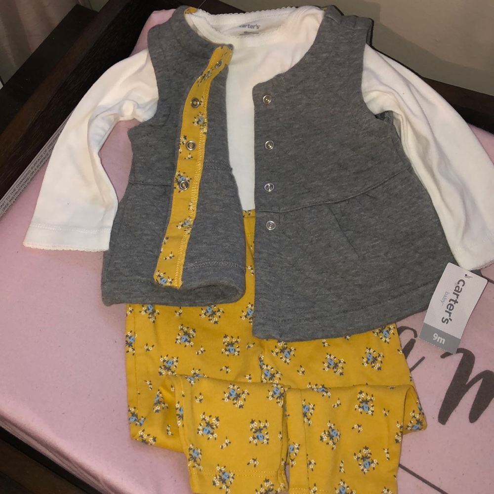 Carter’s three piece set